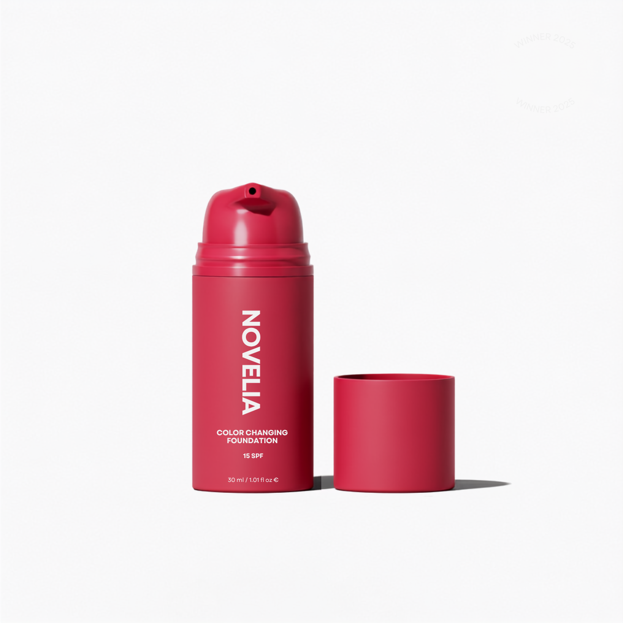 Tube VELIA Fond de teint adaptatif 30 ml, teintes claires à moyennes, sur fond ivoire